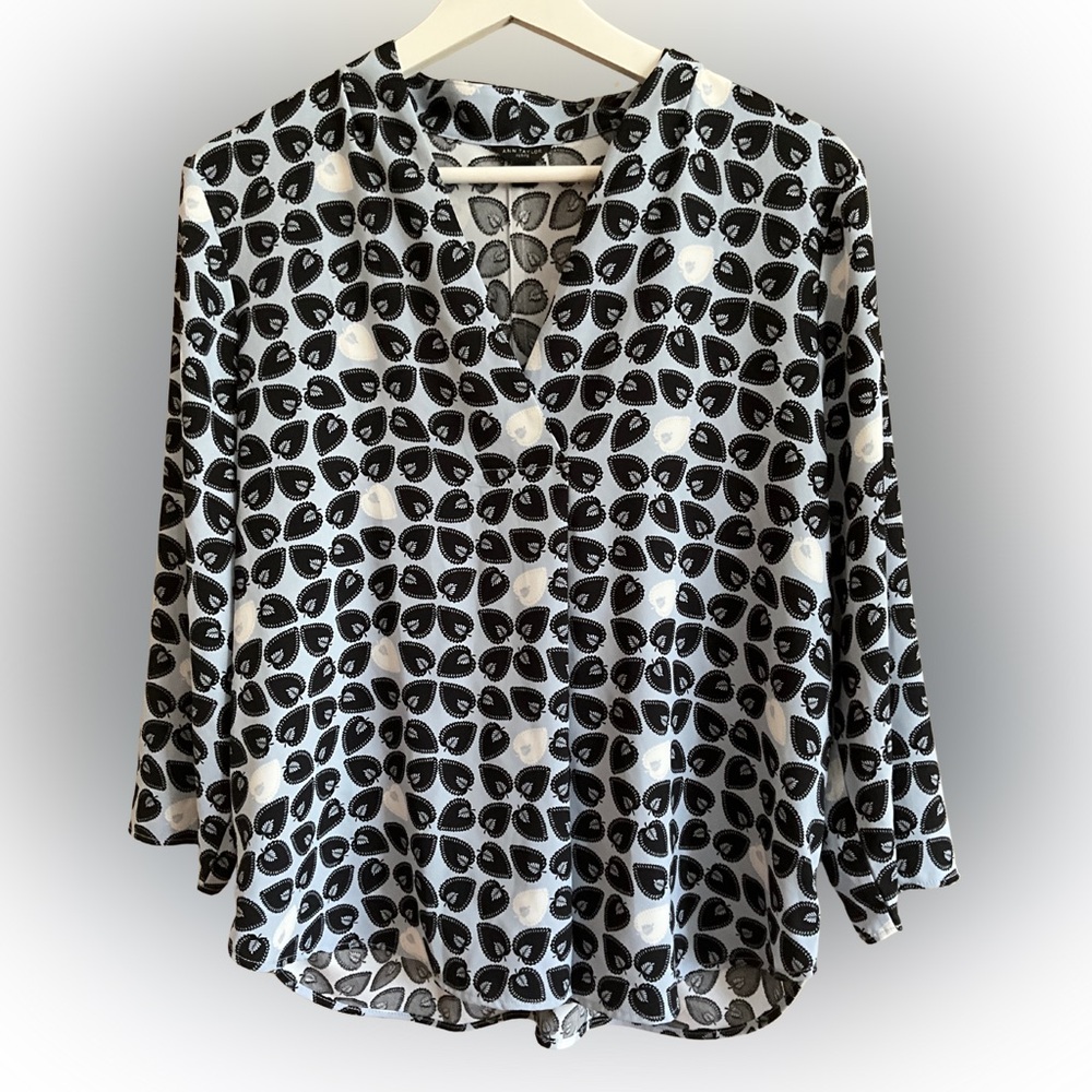 Ann Taylor Black, baby blue and White Graphic Blouse with Mandarin Collar